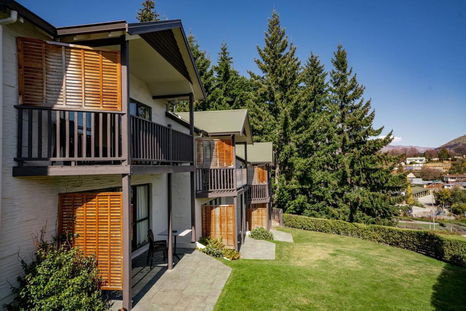 Ride Base Wanaka Apartments Eksteriør billede