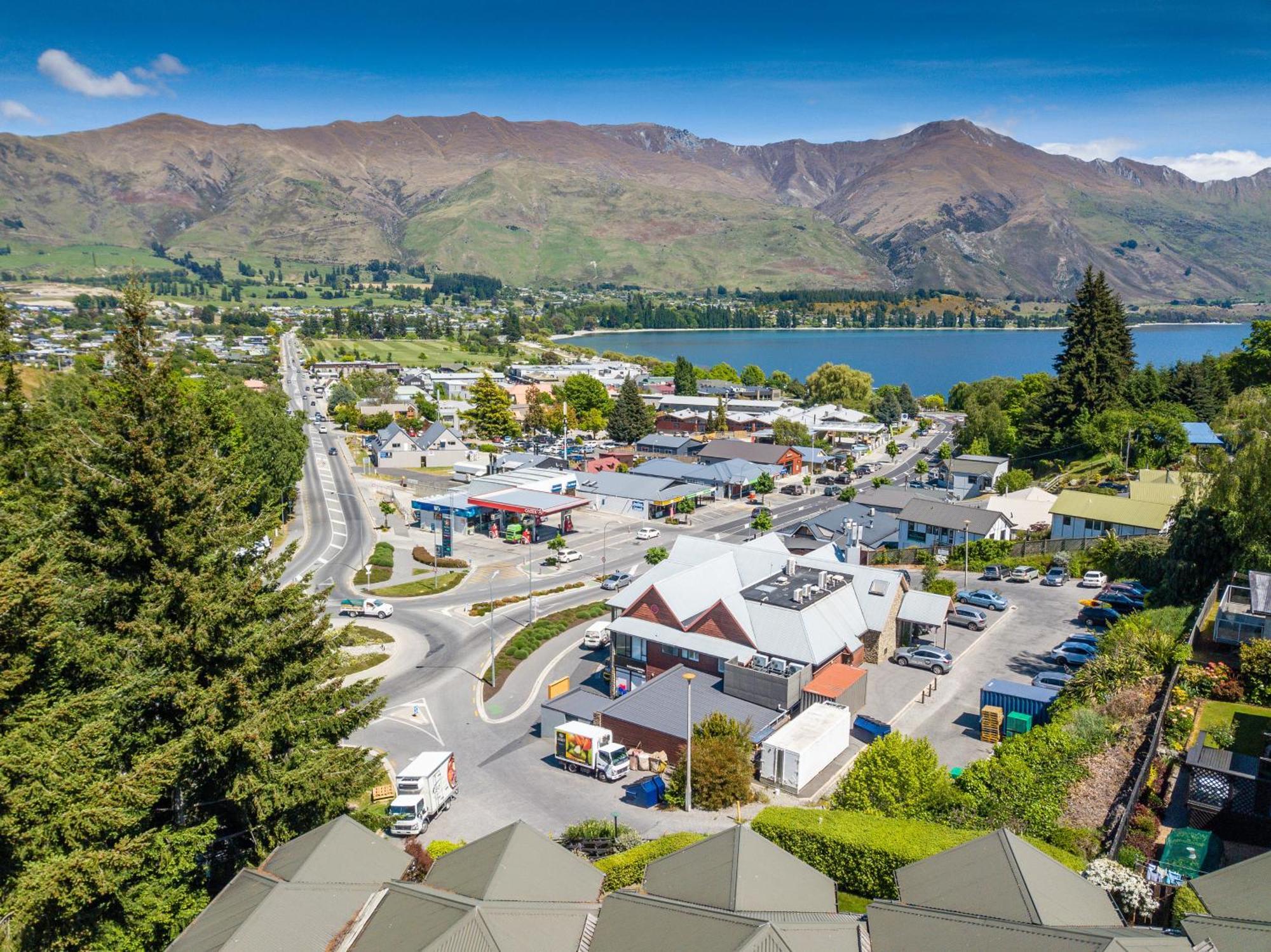 Ride Base Wanaka Apartments Eksteriør billede